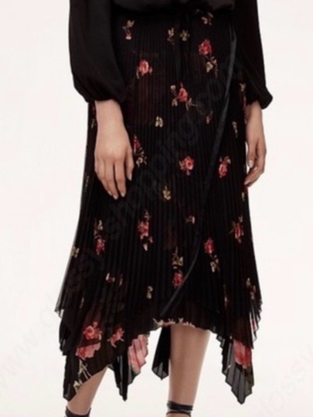 Aritzia Wilfred Sz 2 Black Dubois Floral Pleated Asymmetrical Hem Midi Skirt